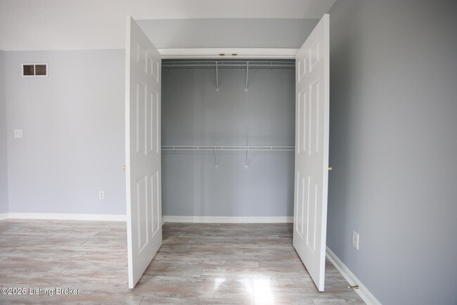 Building Photo - 4421 Sycamore Forest Pl