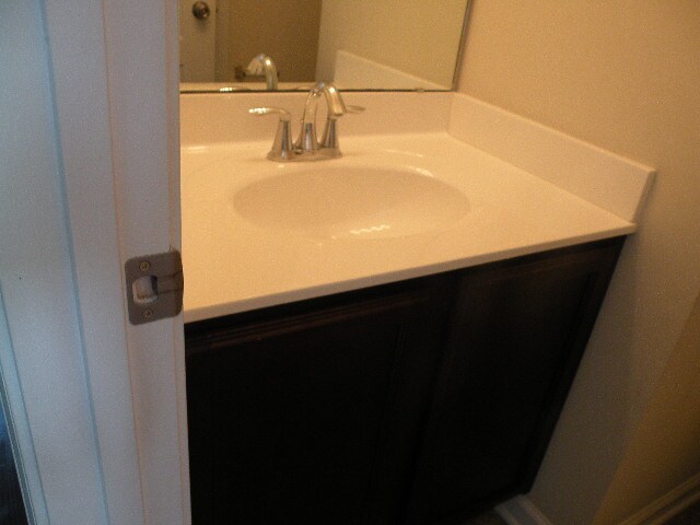 Building Photo - Beautiful custom home, don't want to miss this one!