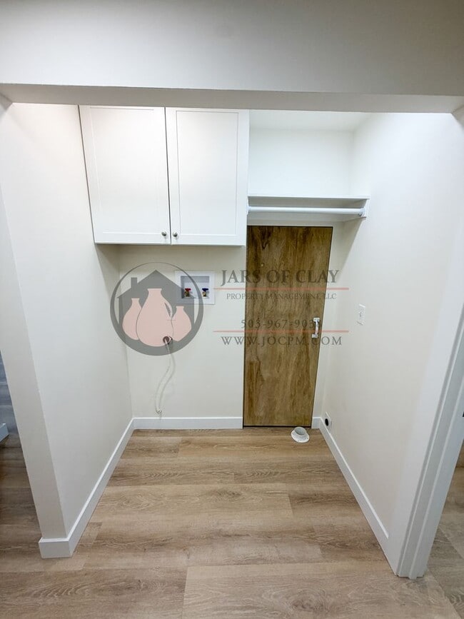 Building Photo - Campbell Duplex- #2025-1764