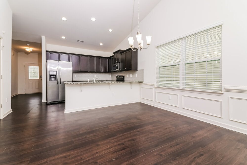 Building Photo - 78 N Great White Way