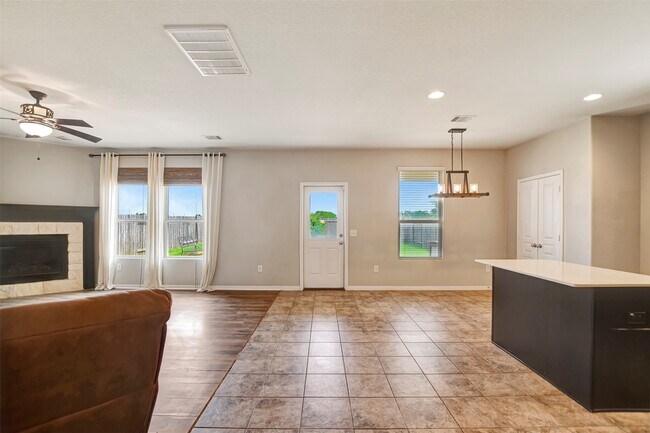 Building Photo - 5439 Baronet Dr