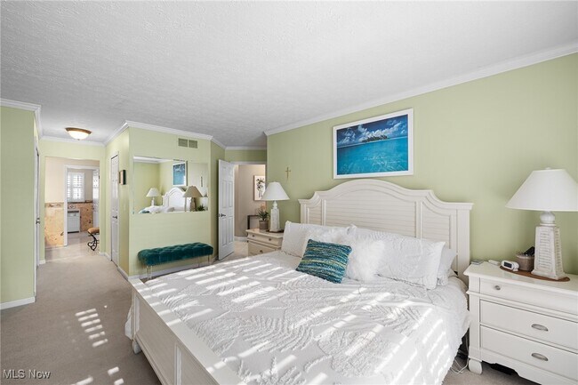 Building Photo - 6671 Hidden Lake Trail