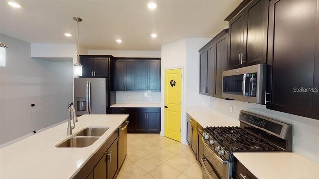 Building Photo - 15262 Night Heron Dr