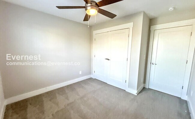 Building Photo - 220 Croleywood Ln