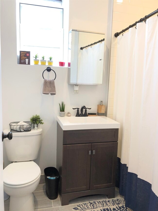 Building Photo - 81 Glenridge Ave