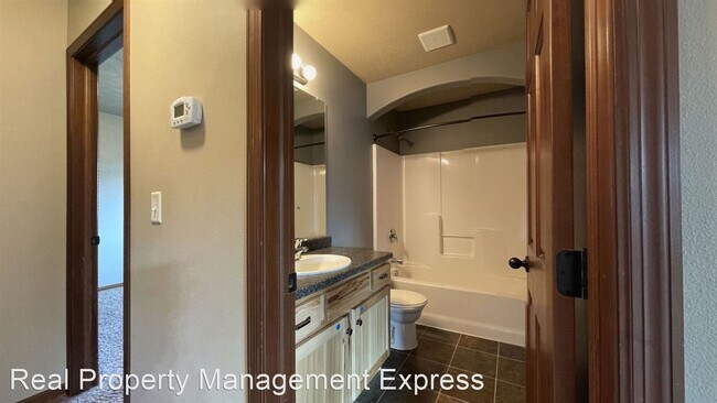 Building Photo - 4 br, 2 bath House - 426 N Perry Ln