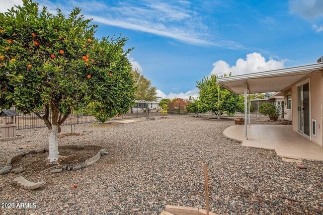 Building Photo - 12630 N Blue Ridge Dr