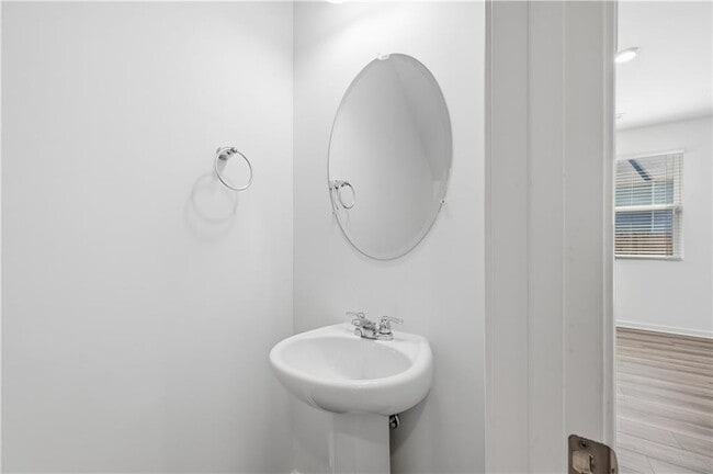 Building Photo - 206 Fenchurch Wy