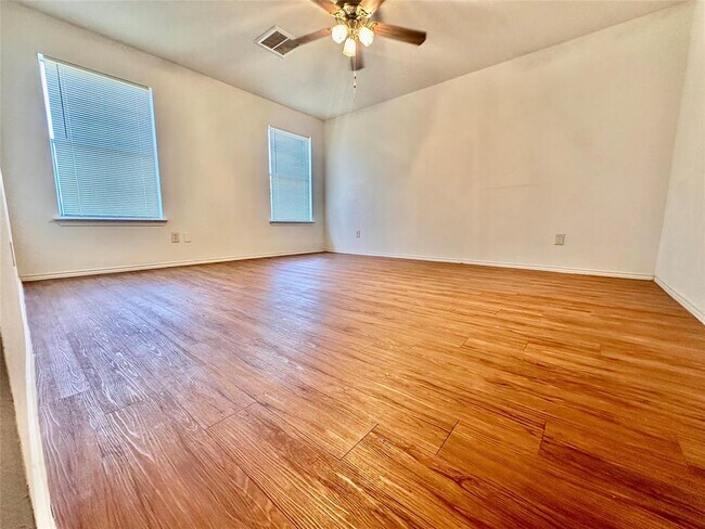 Building Photo - 17204 Ardisia Dr