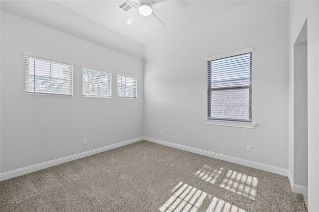 Building Photo - 4325 Victoria Pine Dr