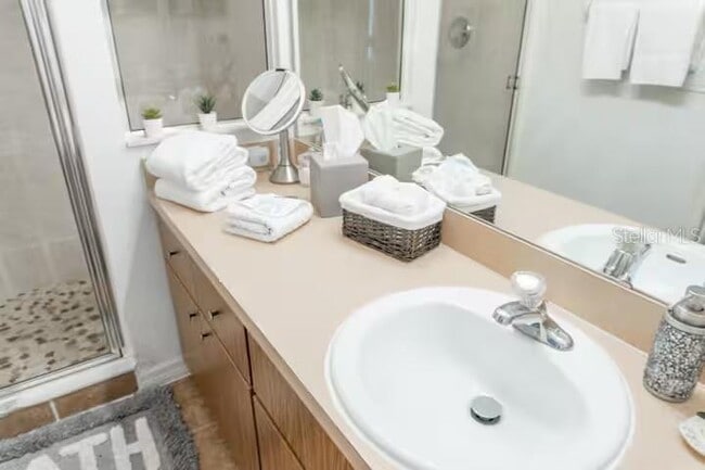 Building Photo - 1139 S Beach Cir