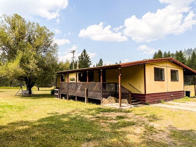Building Photo - 317 E Elkhorn Meadows Rd