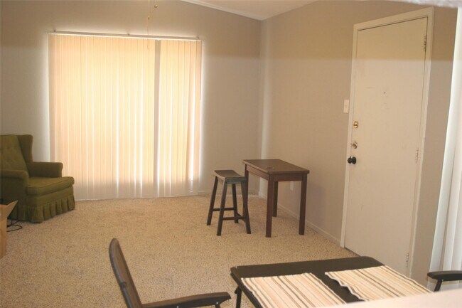 Building Photo - 16303 Lyons School Rd