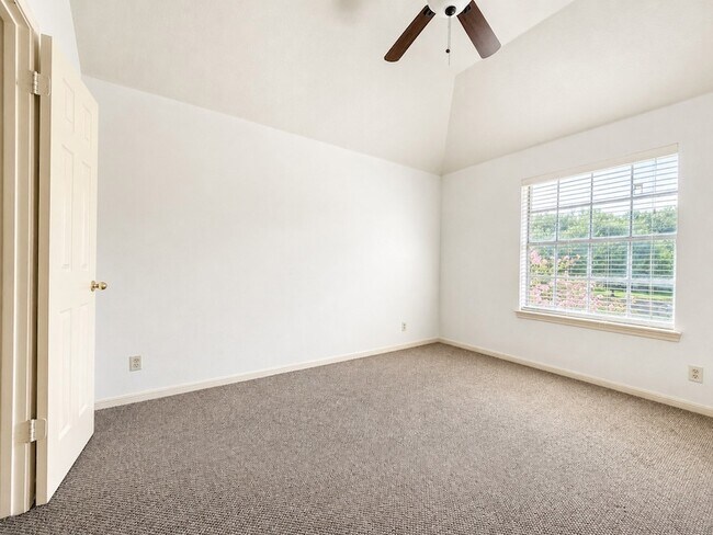 Building Photo - 6303 Carissa Ct