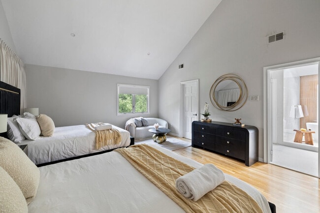 Building Photo - 2A Cherry Ln