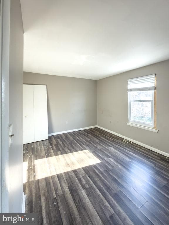 Building Photo - 1616 W Diamond St