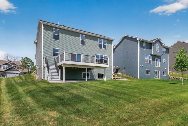 Building Photo - 1559 Edgebrook Ln