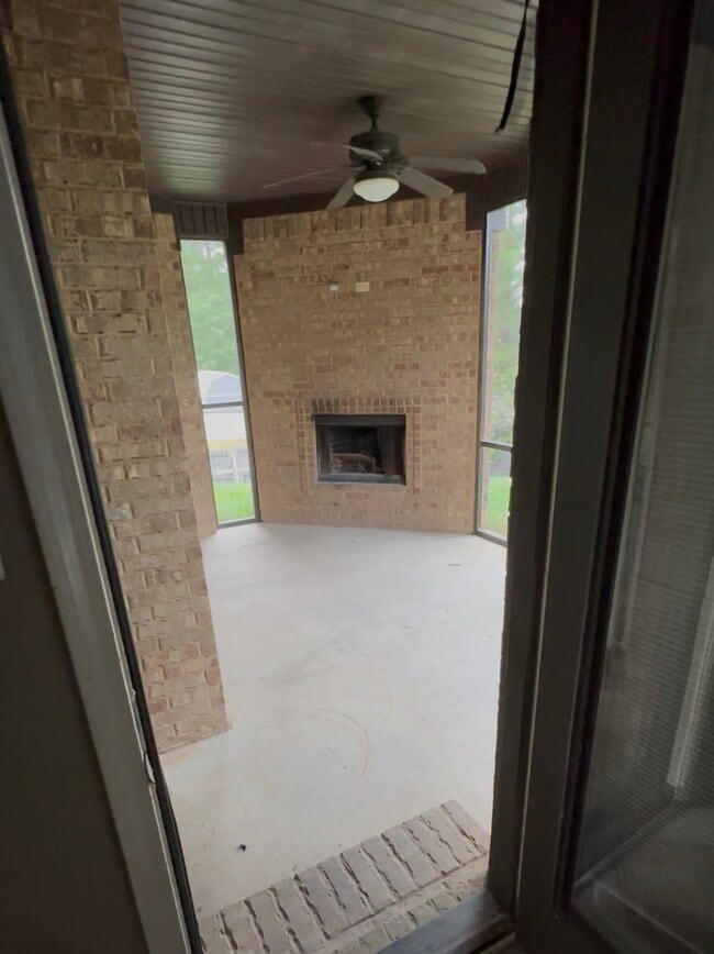 Building Photo - 11901 Stonegate Drive