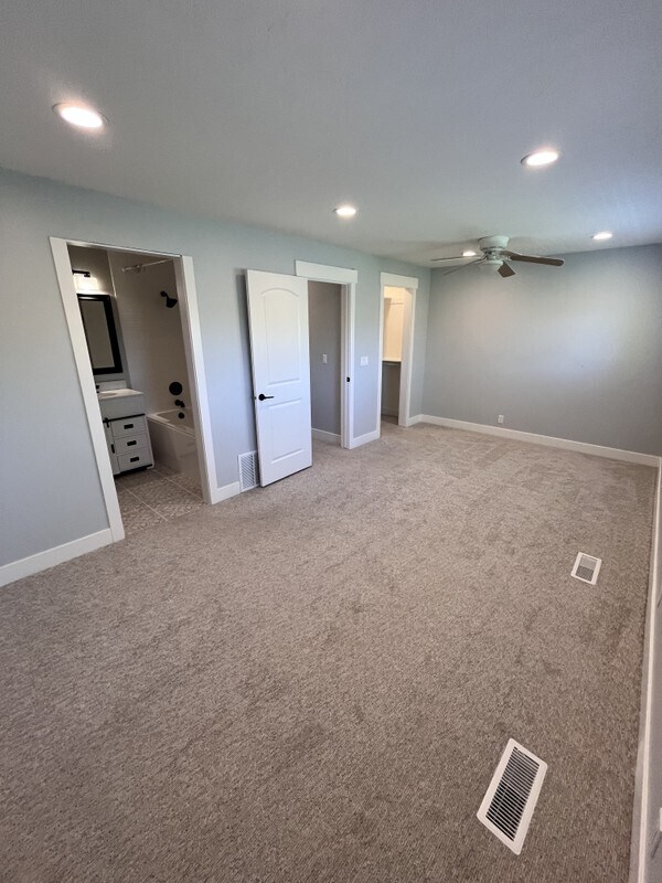 Building Photo - 3636 S 2045 W