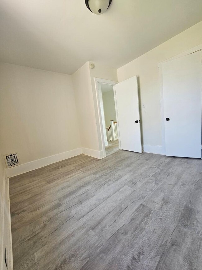 Building Photo - 1103 Baldwin St