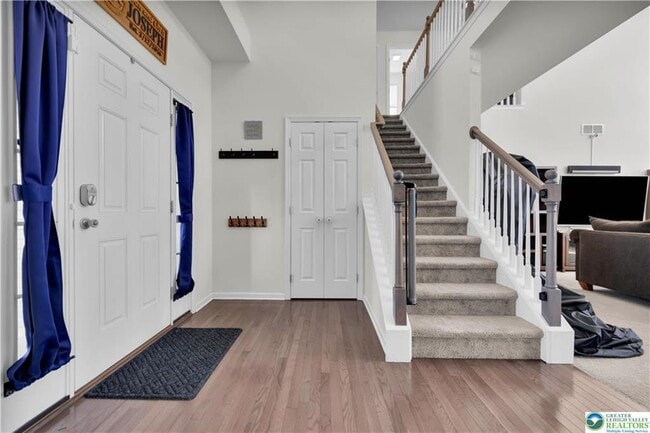 Building Photo - 4247 Beech Dr