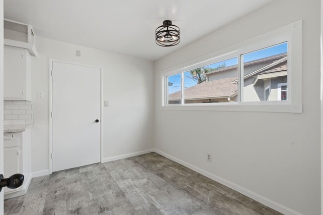Building Photo - Spacious South San Francisco Home with Large Backyard, Garage & In-Unit Laundry