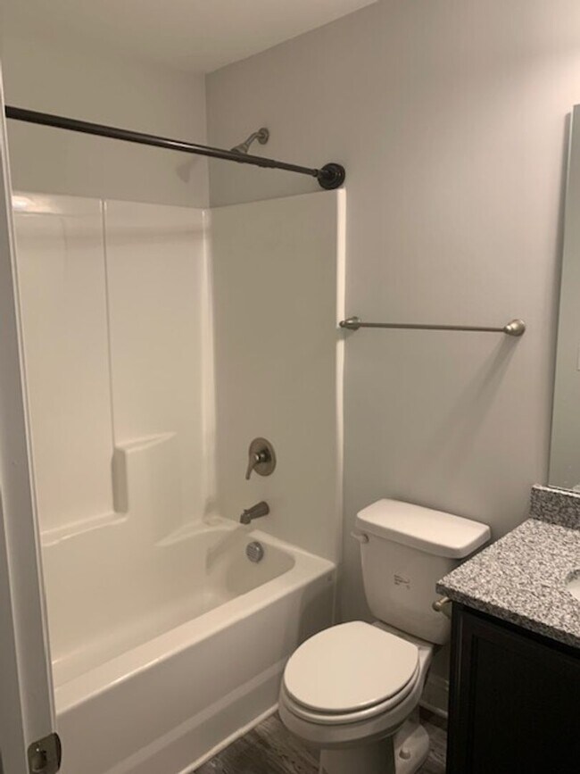 Building Photo - Single Family Home