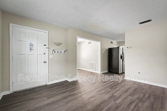 Building Photo - 10545 Citrus Ln