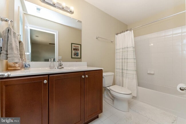 Building Photo - 921 Putting Green Cir