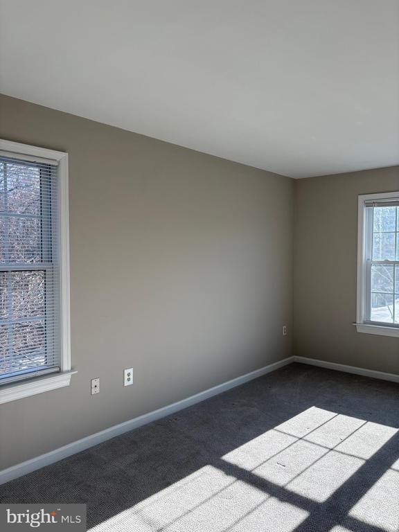 Building Photo - 3 Hemlock Ct