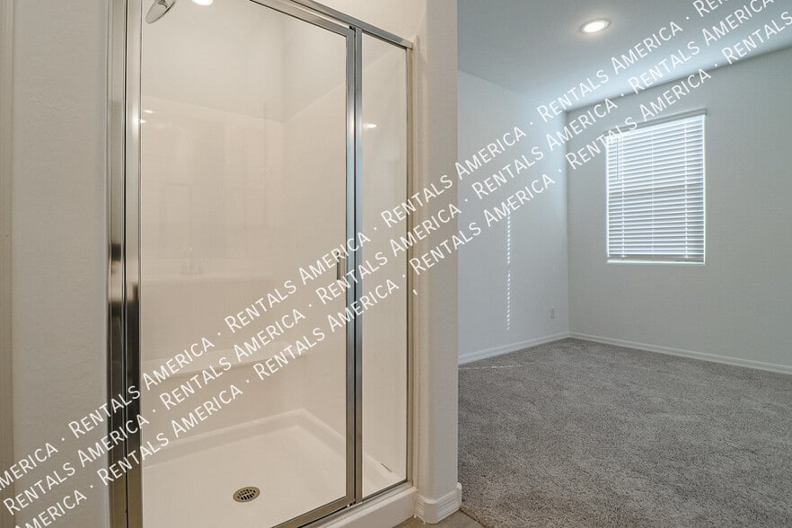 Building Photo - 15175 W Desert Bloom St