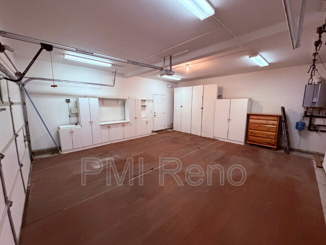 Building Photo - 9070 Jack Hammer Ct