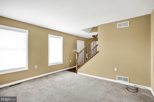 Building Photo - 212 Eleah's Crossing