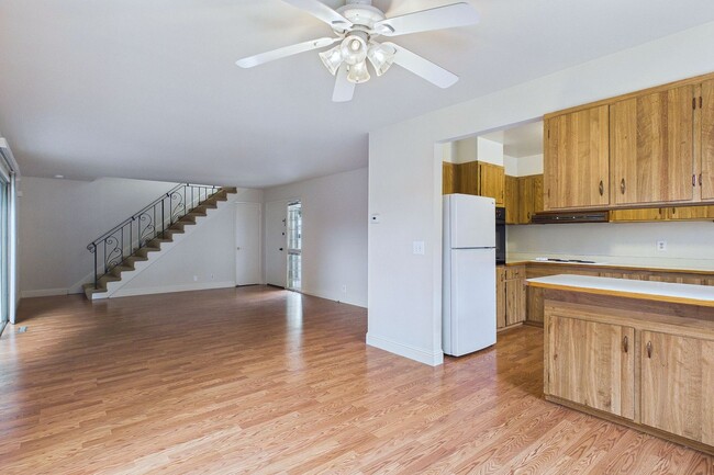 Building Photo - 1333 Regent St