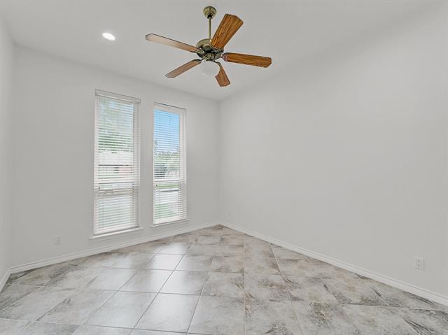 Building Photo - 7315 Debbe Dr
