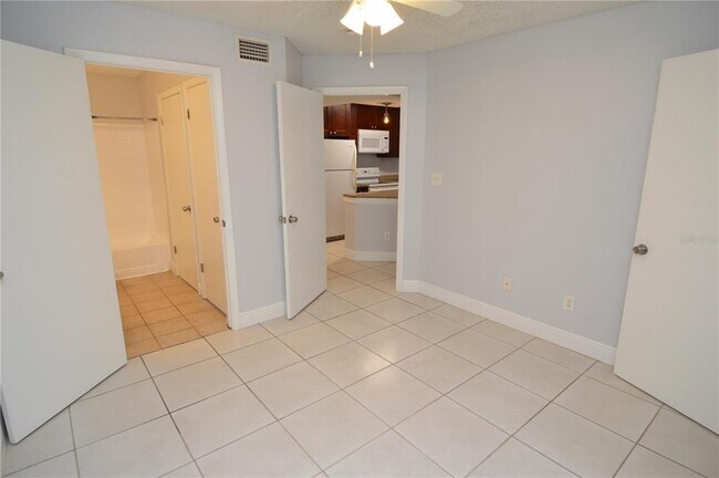 Building Photo - 8709 Fancy Finch Dr