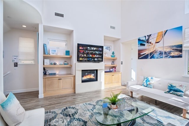 Building Photo - 610 17th St