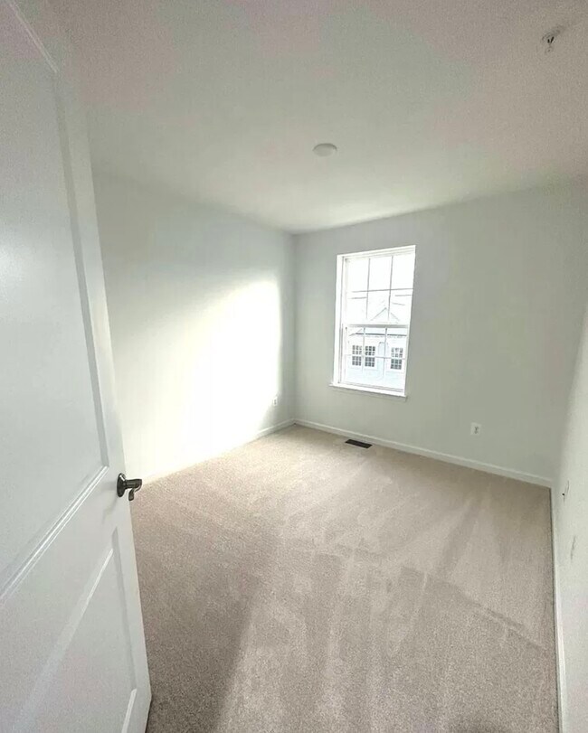 Bedroom 2 - 3004 Ewell Ln