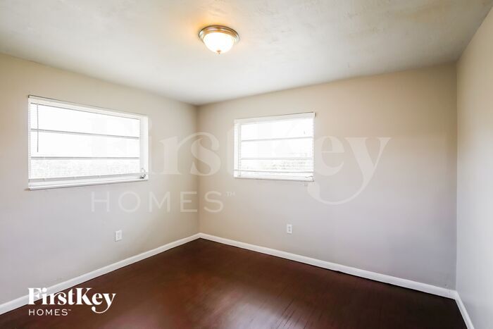Building Photo - 1326 NW 72nd St