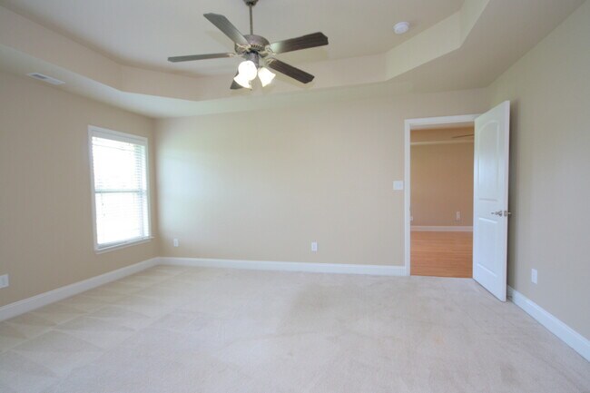 Building Photo - 239 Healey Dr