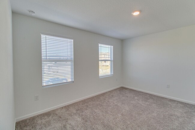 Building Photo - 2216 Bear Peak Dr