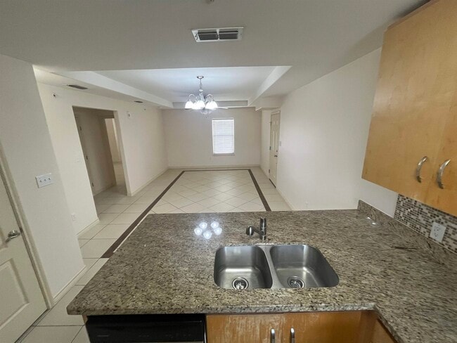 Building Photo - 7615 Laguna Del Mar Ct