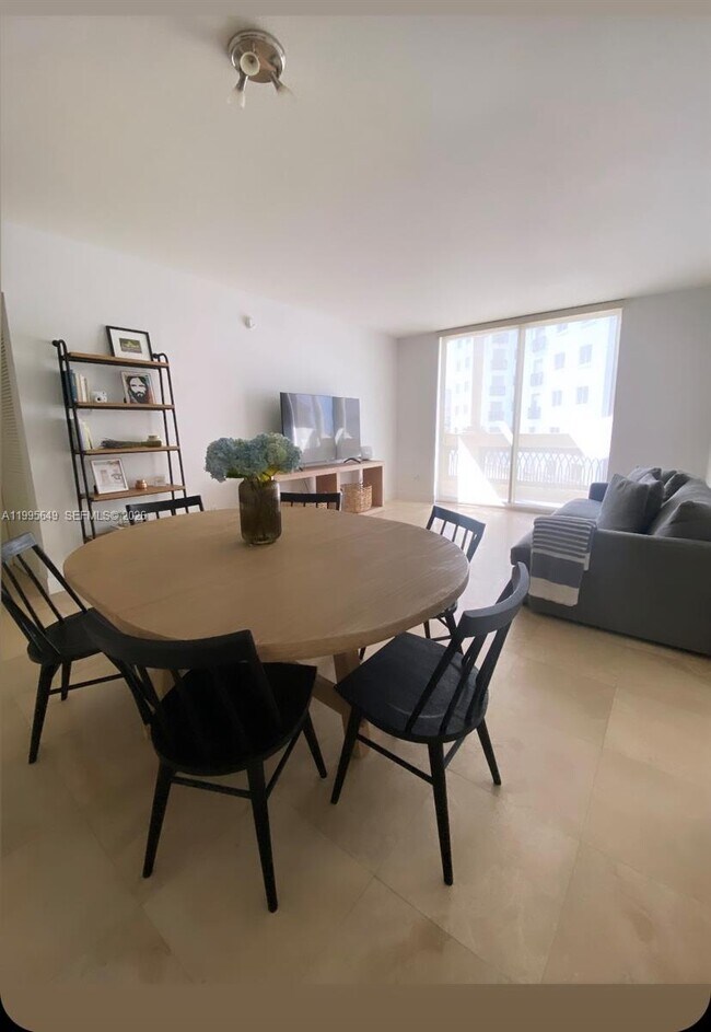 Building Photo - 55 Merrick Wy