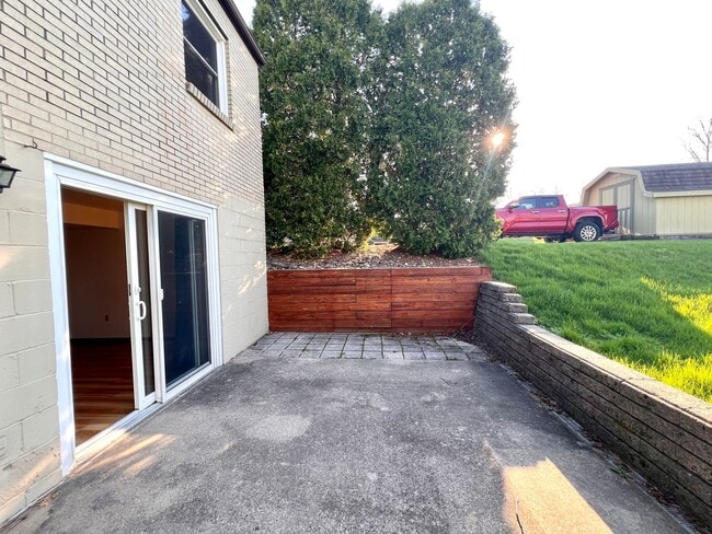 Building Photo - Apple Hill Community - 3 Bedroom 2 Bathroom - Beautiful Home for Rent!