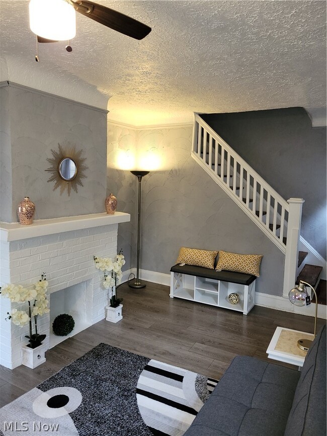 Building Photo - 4083 E 143rd St