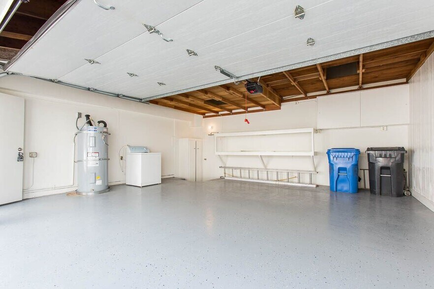 Building Photo - 28320 Rey de Copas Ln