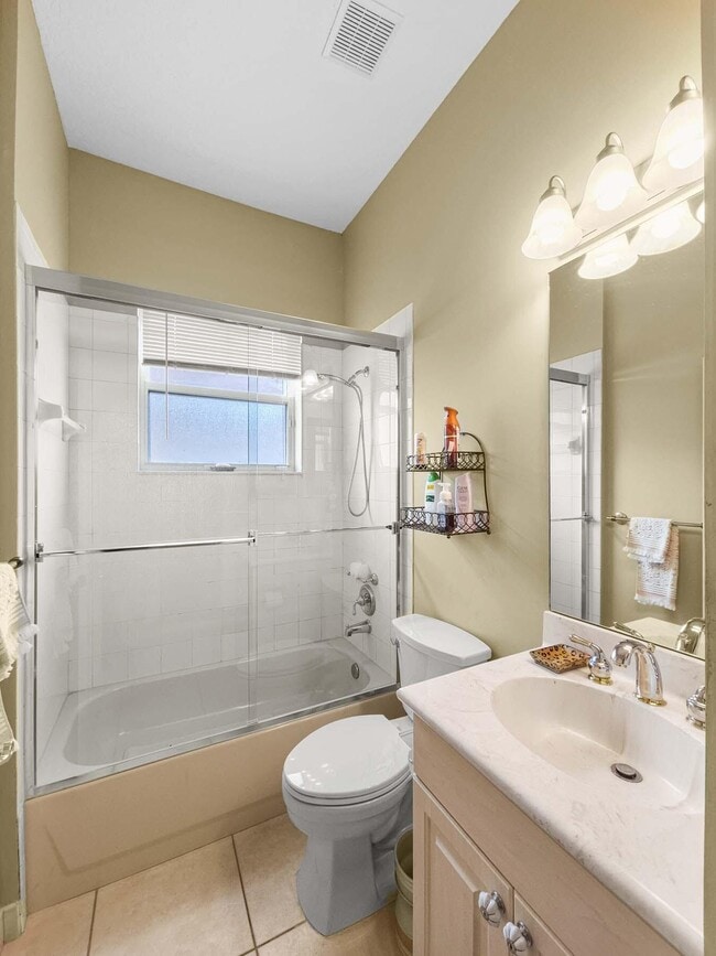 Building Photo - 5058 Glenville Dr