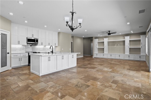 Building Photo - 993 Rancho Rd