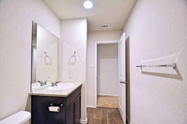 Building Photo - 2934 Wolfcreek