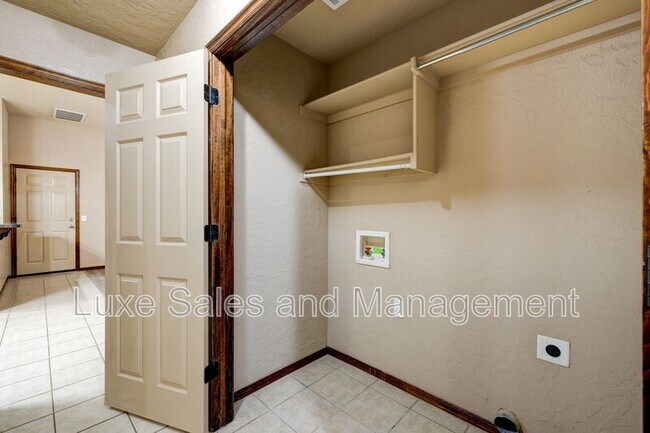 Building Photo - 3517 Galatian Way